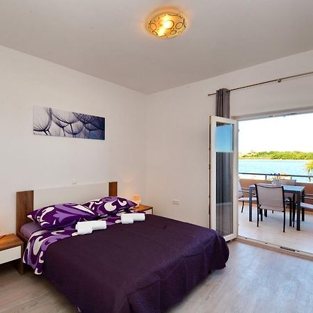 Apartments Clara Nin Εξωτερικό φωτογραφία