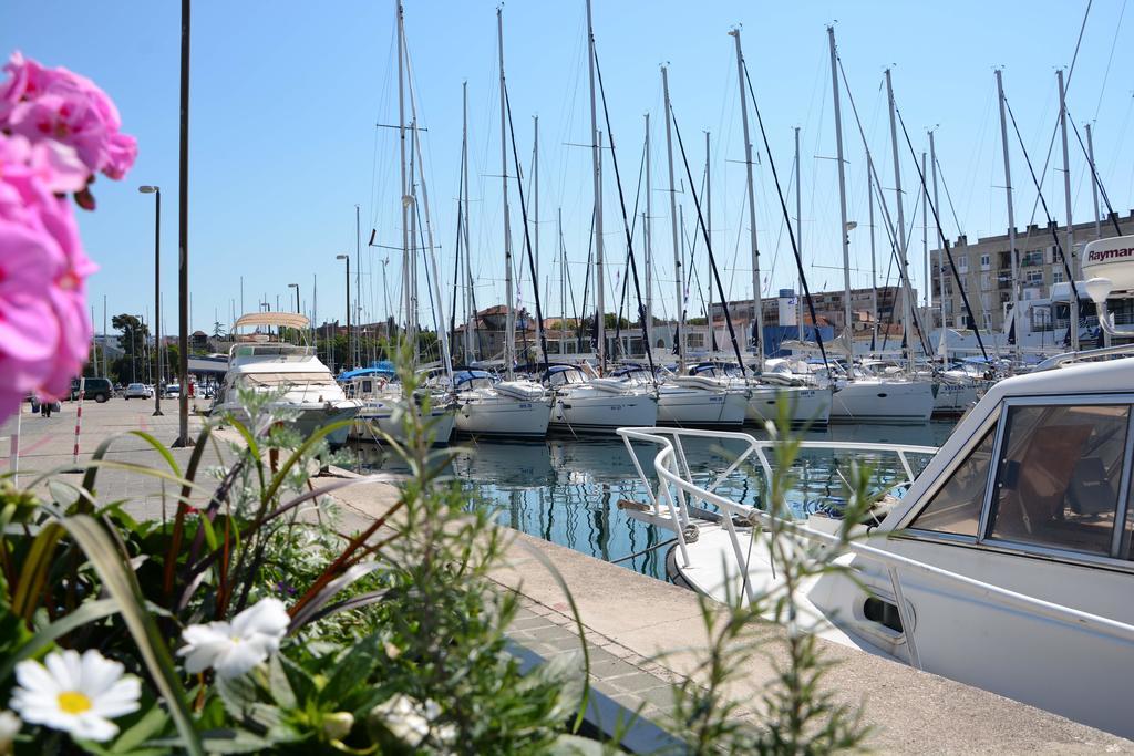 Apartments Clara Nin Εξωτερικό φωτογραφία