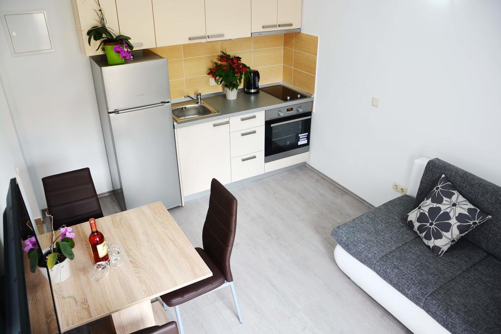 Apartments Clara Nin Εξωτερικό φωτογραφία