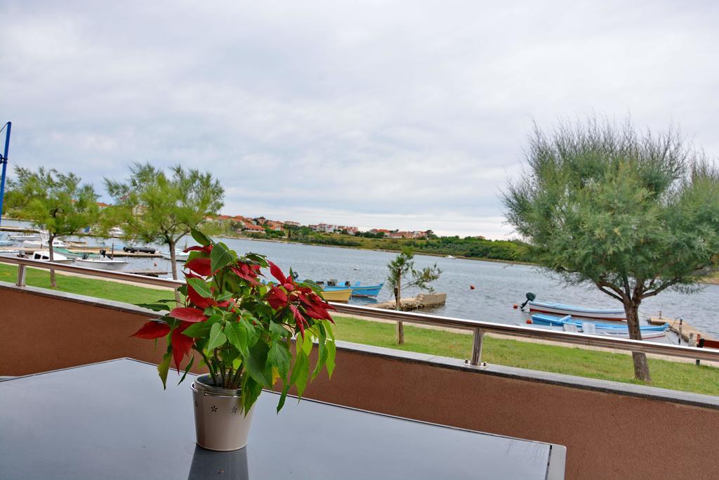 Apartments Clara Nin Εξωτερικό φωτογραφία