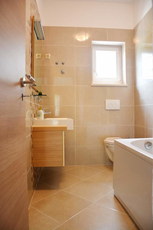 Apartments Clara Nin Εξωτερικό φωτογραφία