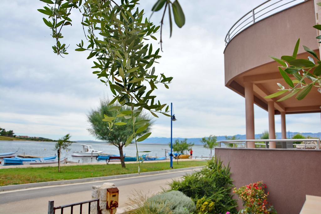 Apartments Clara Nin Εξωτερικό φωτογραφία