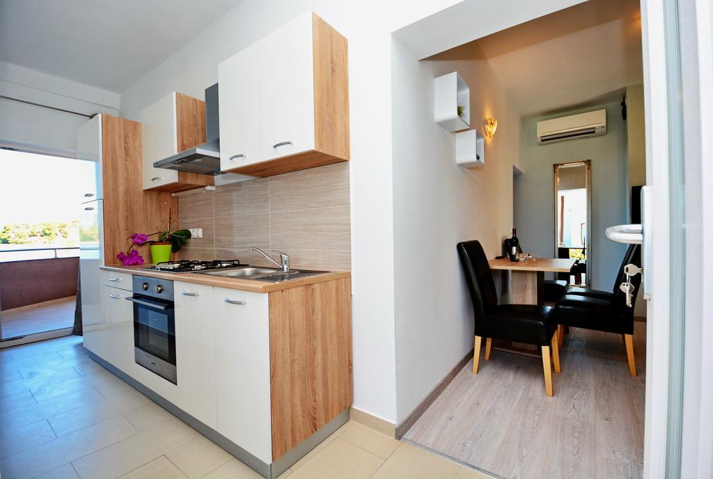Apartments Clara Nin Εξωτερικό φωτογραφία