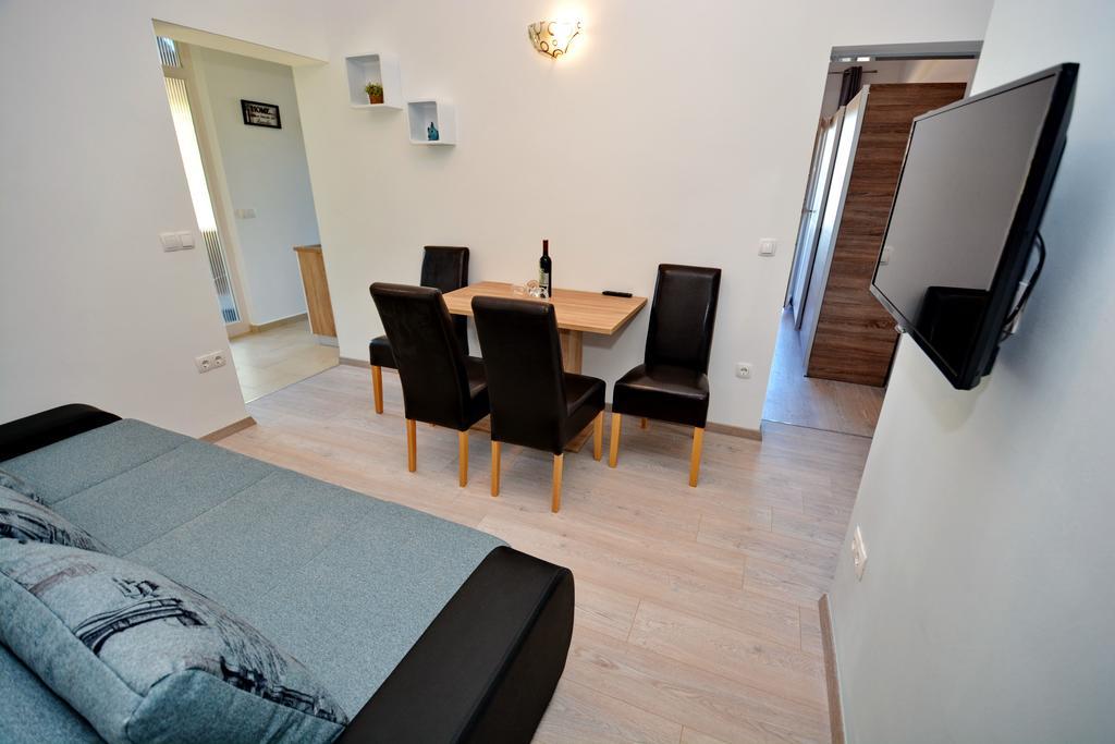 Apartments Clara Nin Εξωτερικό φωτογραφία