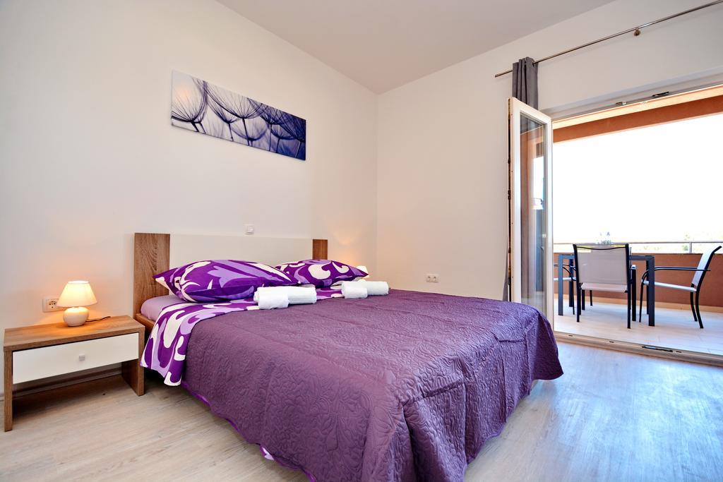 Apartments Clara Nin Εξωτερικό φωτογραφία