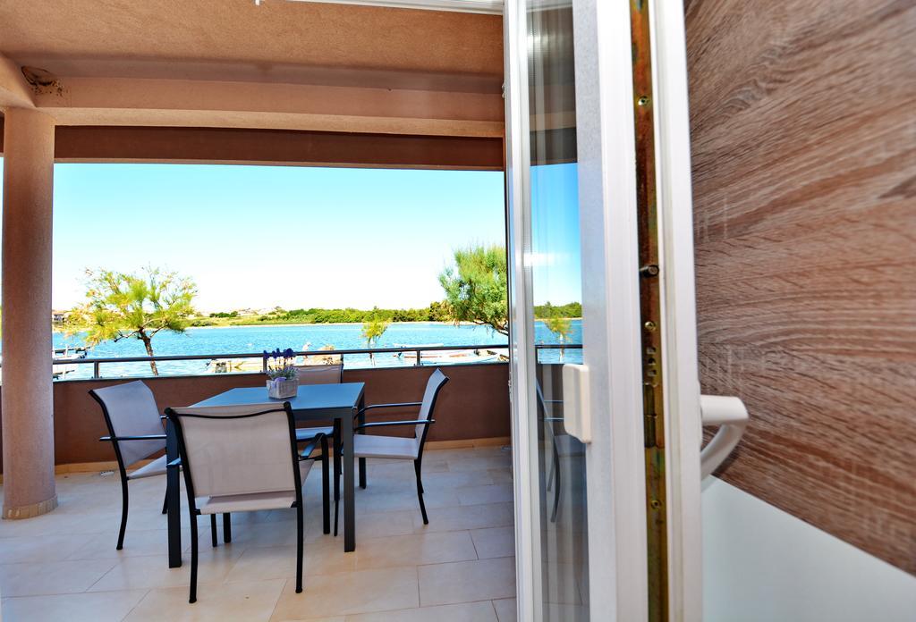 Apartments Clara Nin Εξωτερικό φωτογραφία