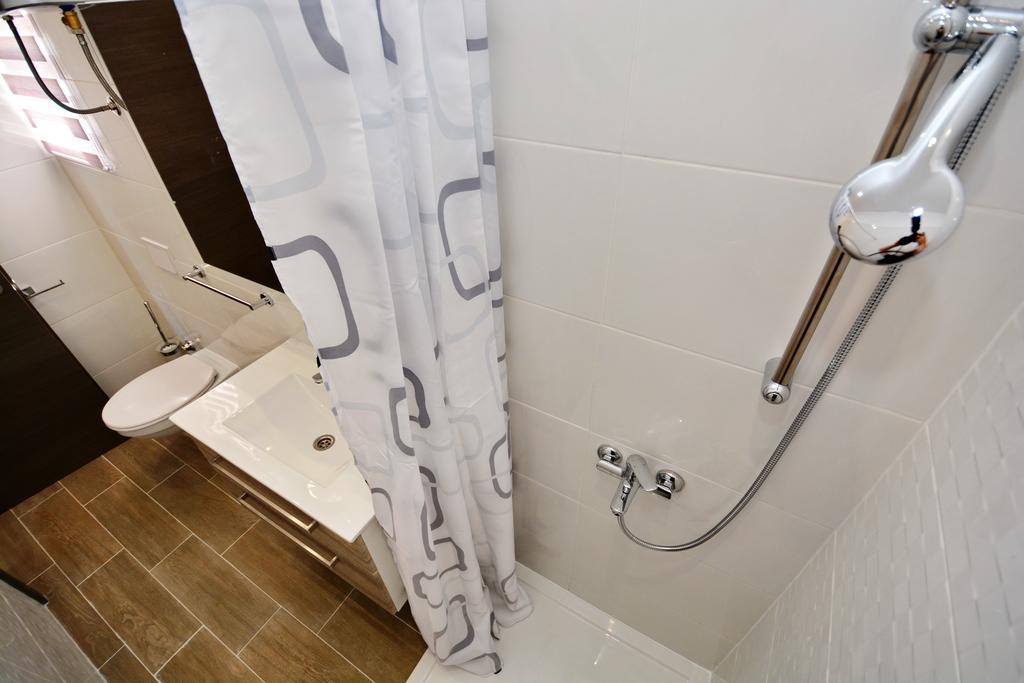 Apartments Clara Nin Εξωτερικό φωτογραφία