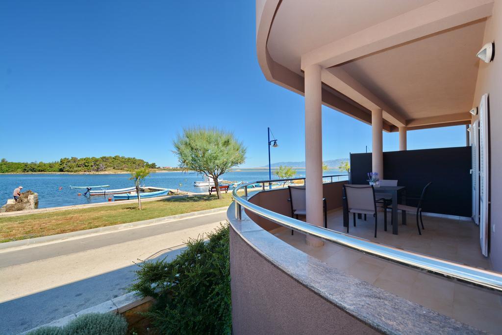 Apartments Clara Nin Εξωτερικό φωτογραφία